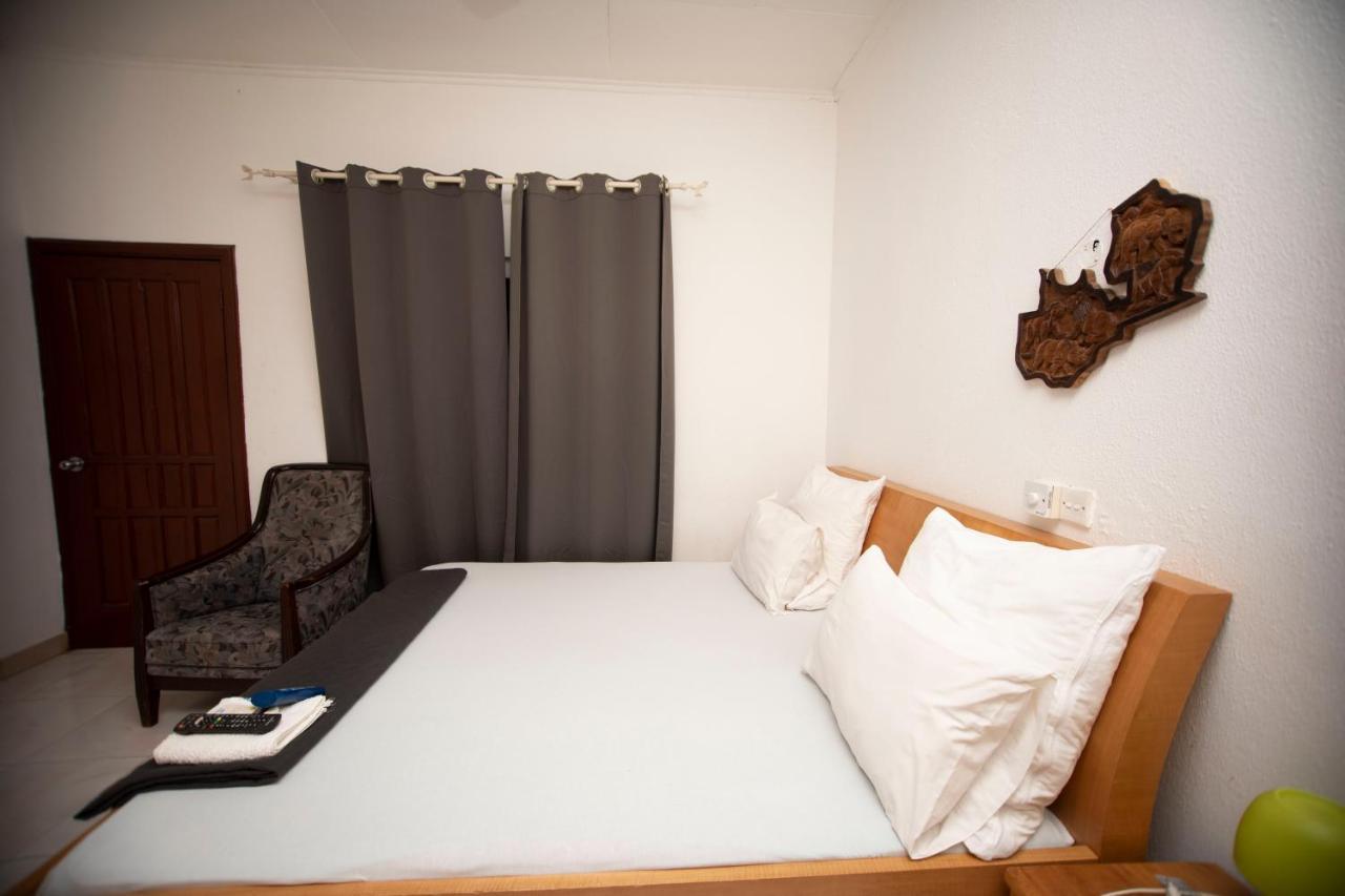 Marysin Guest House アクラ エクステリア 写真